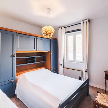 Appartement lumineux 75 m², centre-ville, parking, wifi, 7 couchages - FR-1-821-32