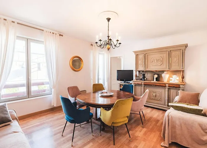 Lumineux 75 M², Centre-ville, Parking, Wifi, 7 Couchages - Fr-1-821-32